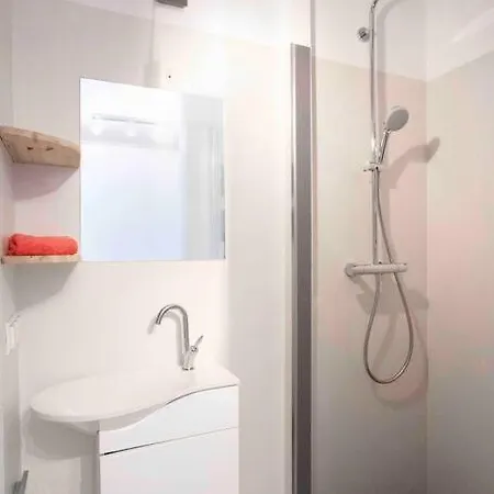 *studio*vue Bassin*acces Direct A La Plage*wifi* *